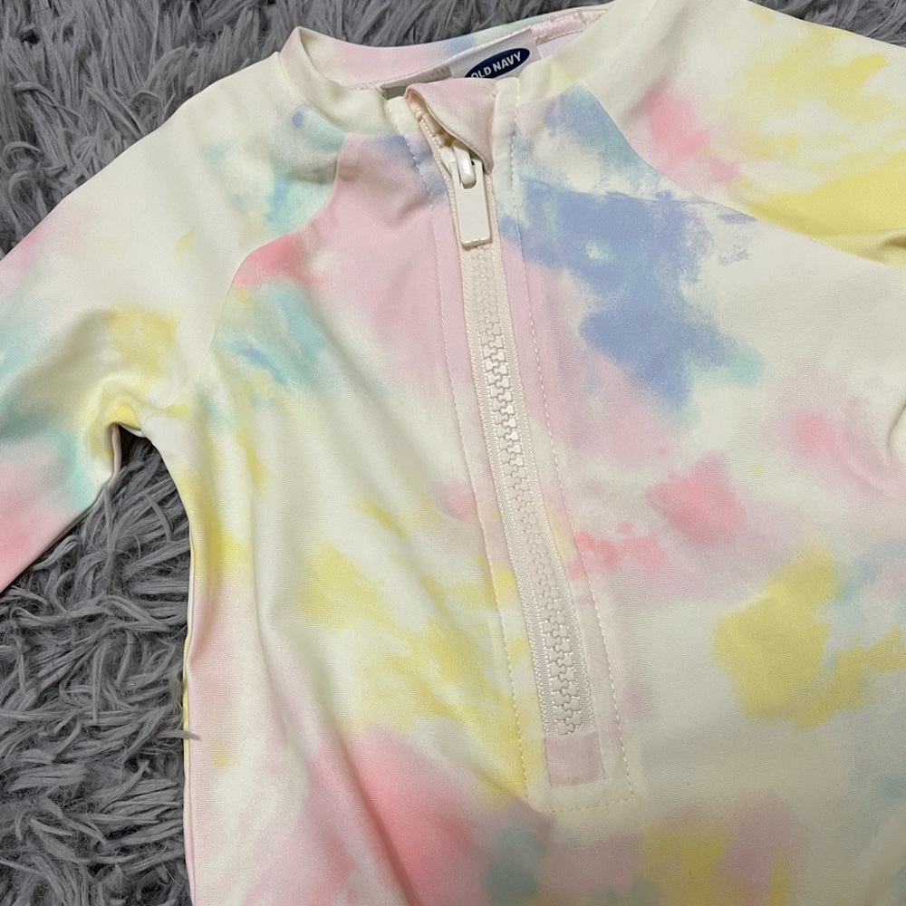 Infant Old Navy Rash Guard